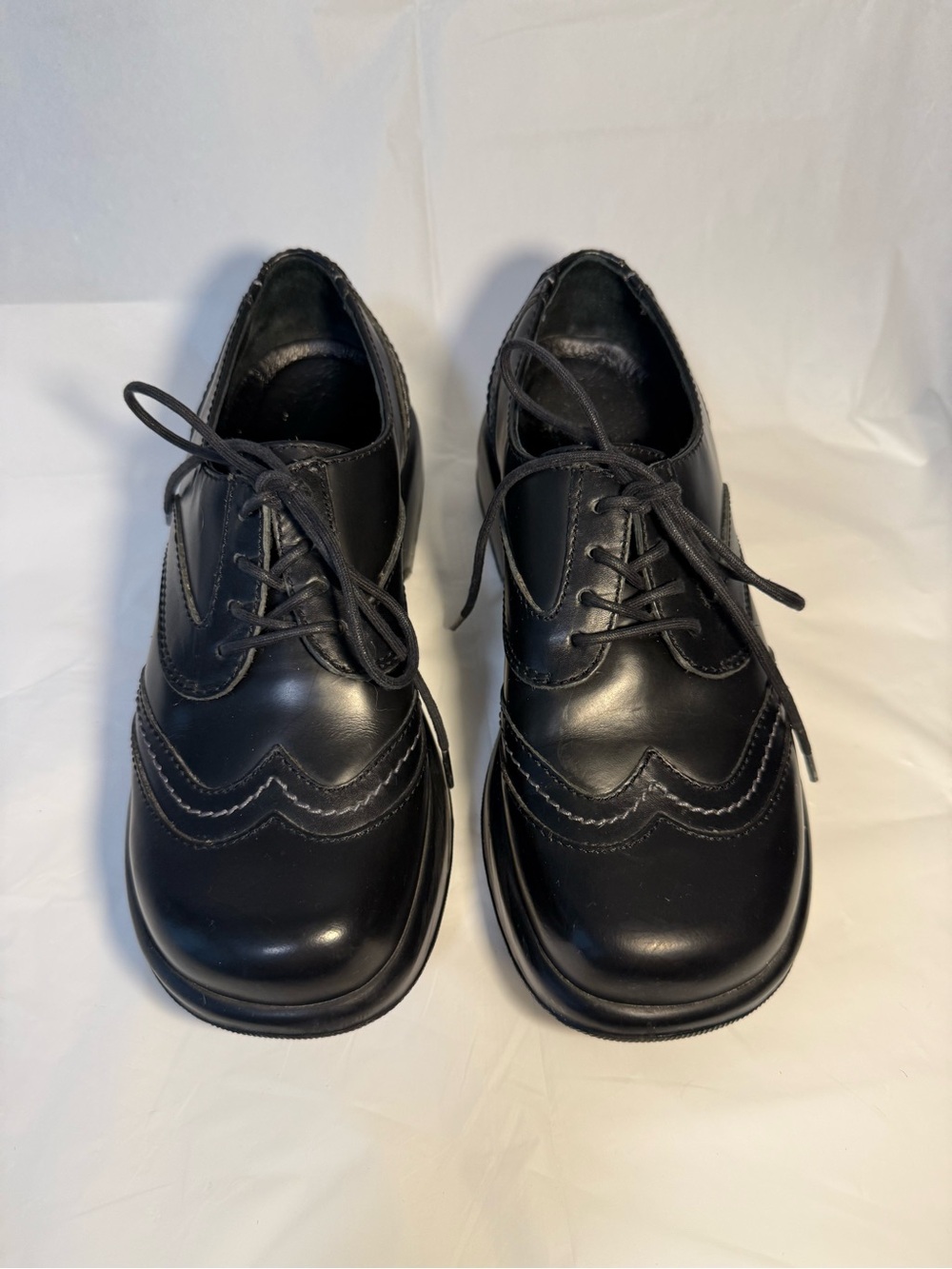 Classic Black Women’s Dansko Wingtip Lace-Up Shoes Size 36